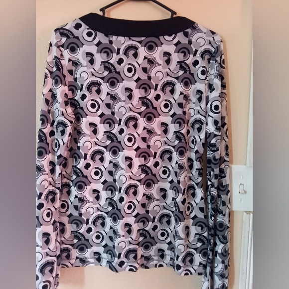 Blouses - Picture 2 of 4